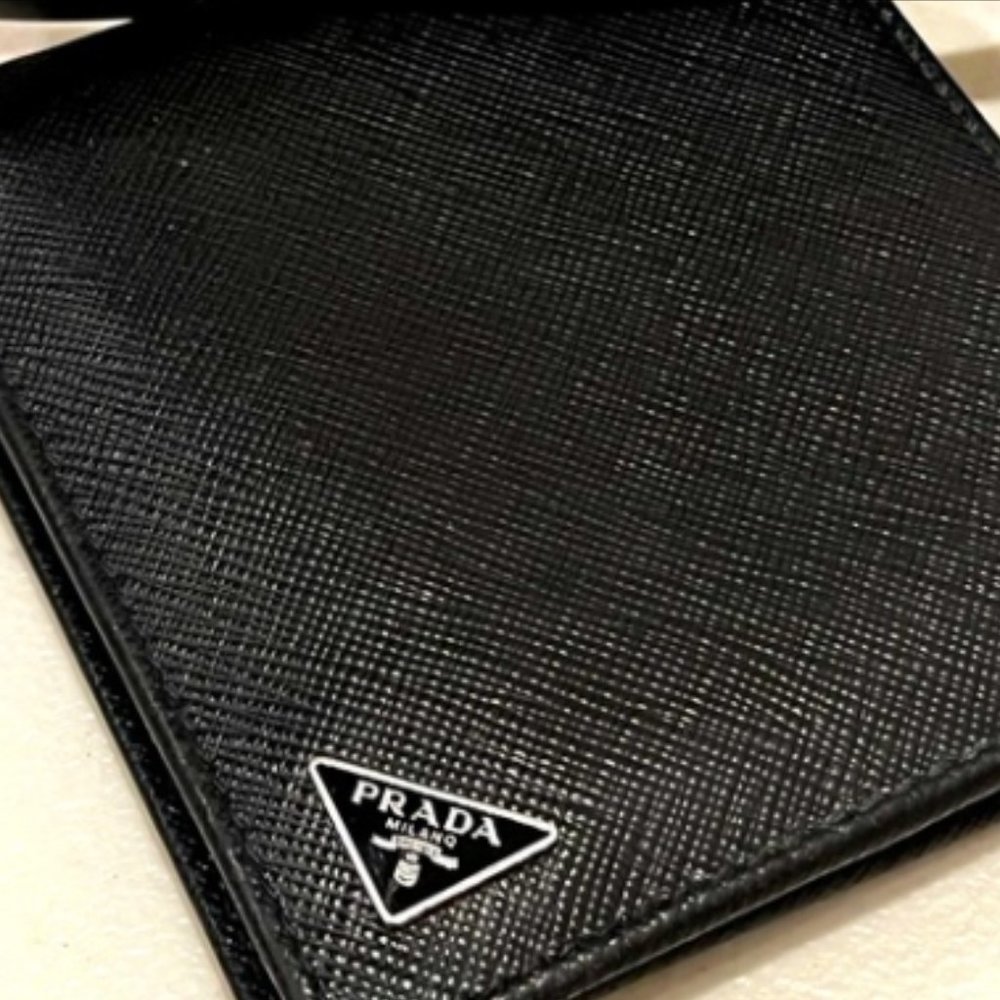 LUXURY PRADA SAFFIANO WALLET MADE IN ITALY - SEND OFFERS!! BLACK BIFOLD LOGO